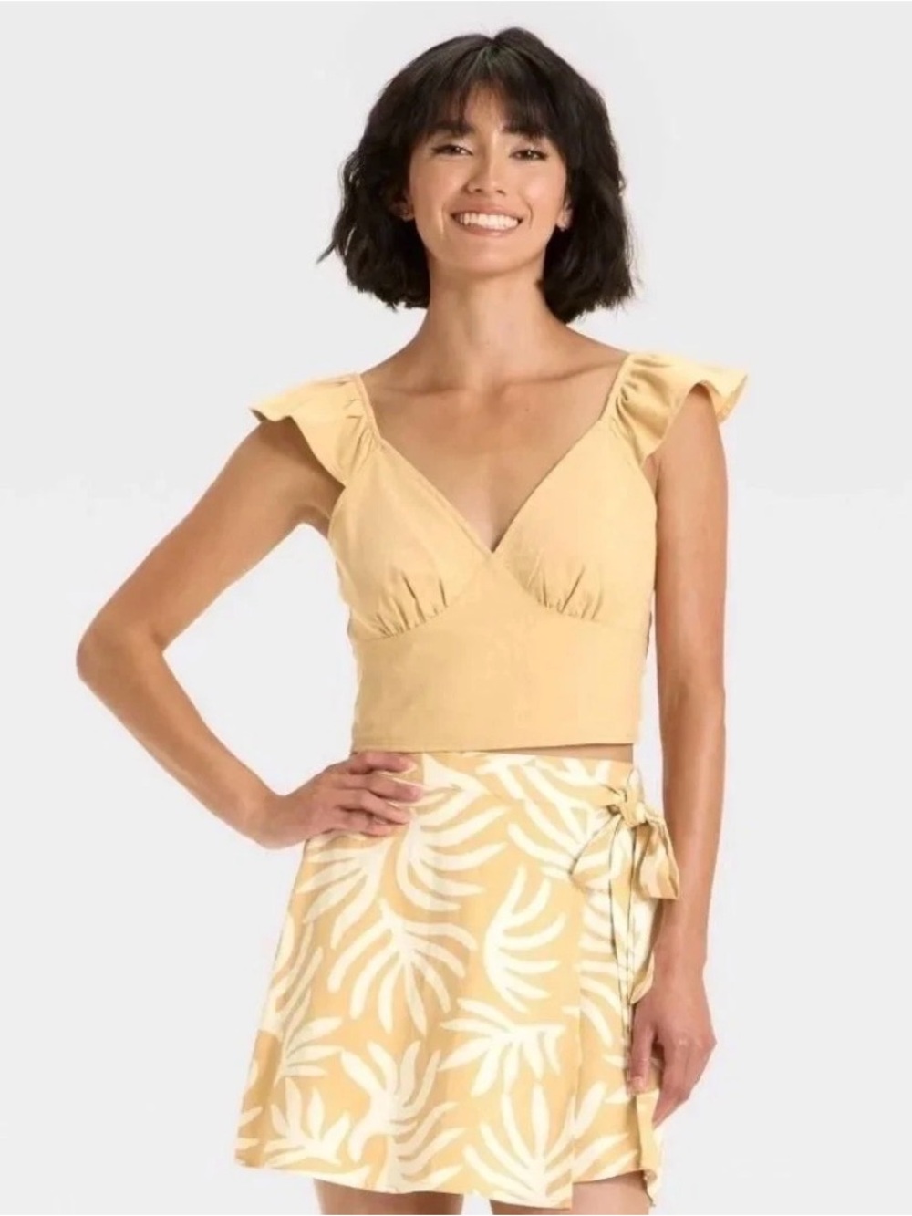 T22 NWT A New Day Ruffle Shoulder Smock Back Crop Top - Size: Large